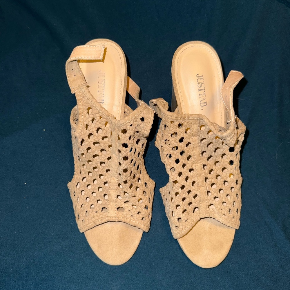 JustFab Women's Beige Woven Sandals